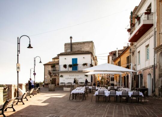 Piazzetta-del-belvedere-di-Silvi-Alta-1024x683